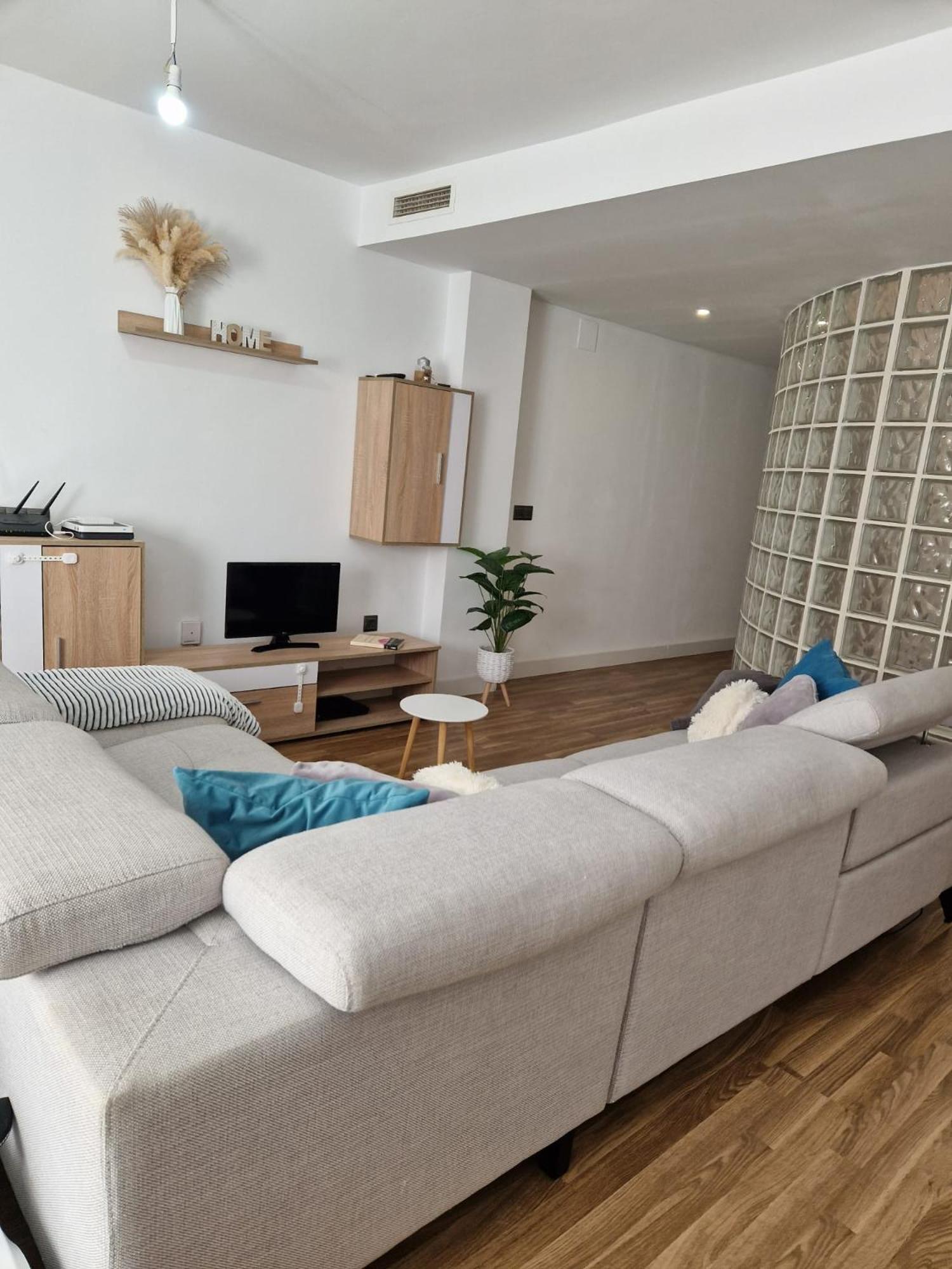 Ferienwohnung Quarto Com Banheiro Privado Em Apartamento Familiar Alicante Exterior foto